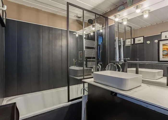 En Front De Avec Piscine Et Wi-fi A - Fr-1-3-621 公寓